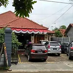 Guest House Pekalongan 51