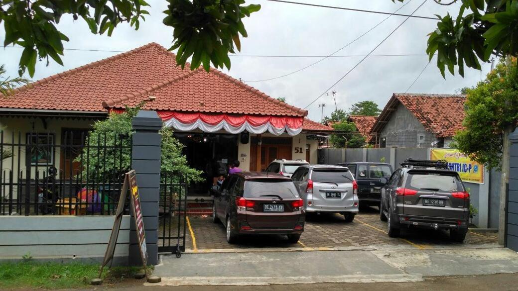 Wisma tamu 51 Pekalongan