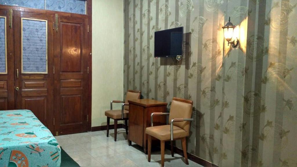 Wisma tamu 51